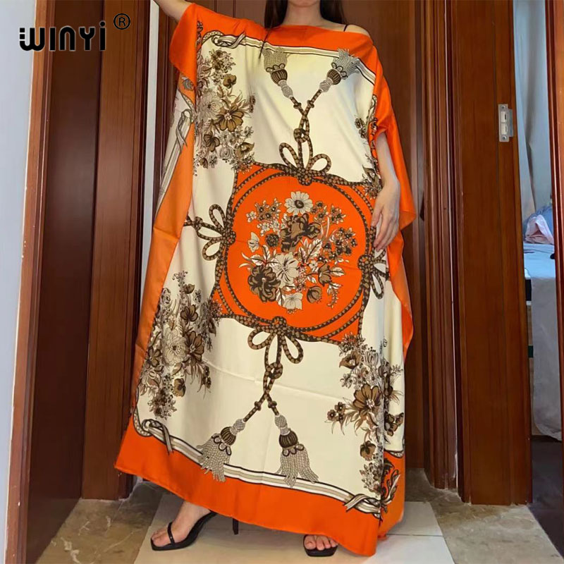Summer Clothing Recommendations - Vestido largo de seda con estampado